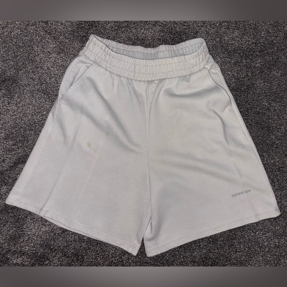 H&M NATURAL DYE Light Gray Athletic Shorts. 
Men’s Small